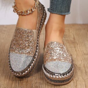 Mocassins femininos tamanho grande com strass